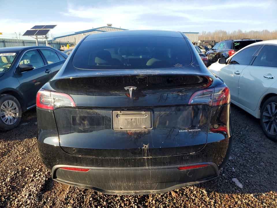 Auction sale of the 2021 Tesla Model Y, vin: 5YJYGDEE3MF198011, lot number: 79719675