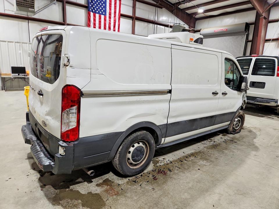 56350176 :رقم المزاد ، 1FTYE1Y83MKA01495 vin ، 2021 Ford Transit مزاد بيع