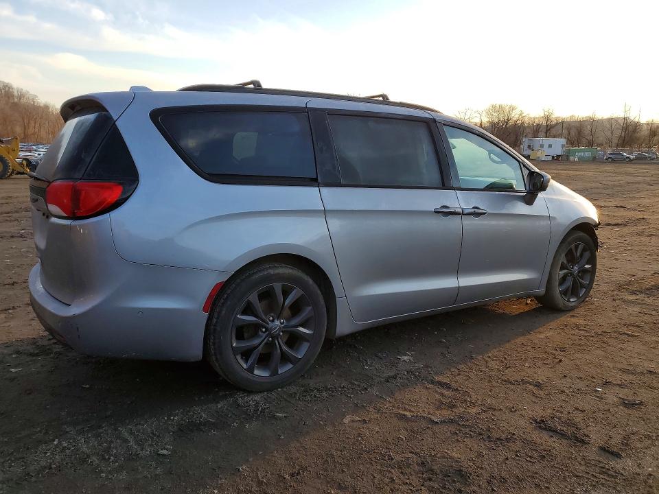 46410286 :رقم المزاد ، 2C4RC1BG4LR173450 vin ، 2020 Chrysler Pacifica مزاد بيع