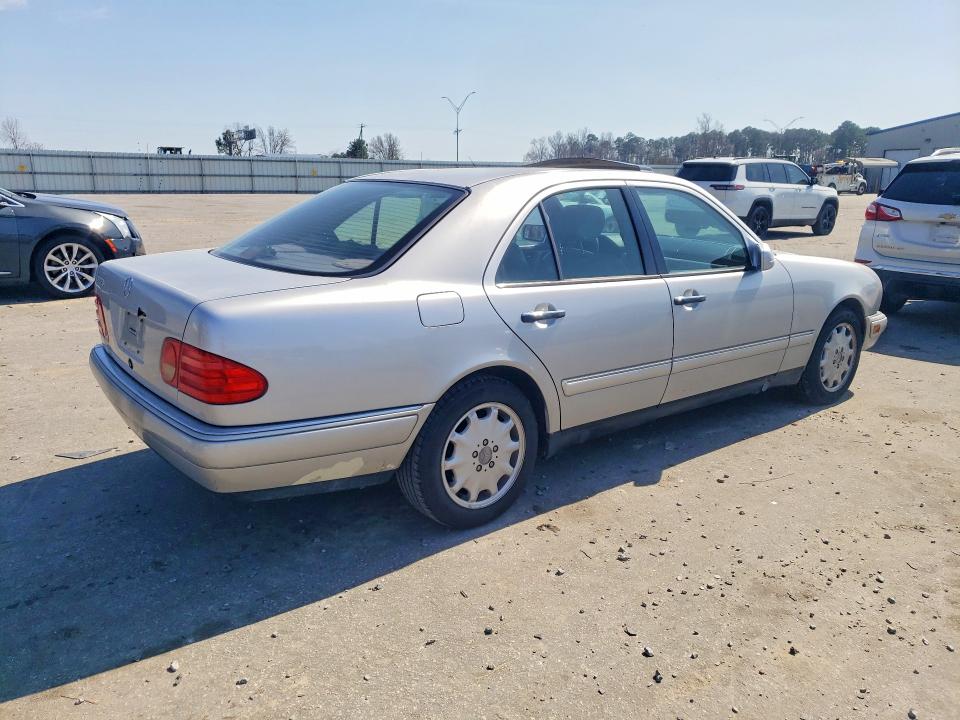 Aukcja sprzedaży 1998 Mercedes-benz E, vin: WDBJF65F5WA670342, numer aukcji: 42036256