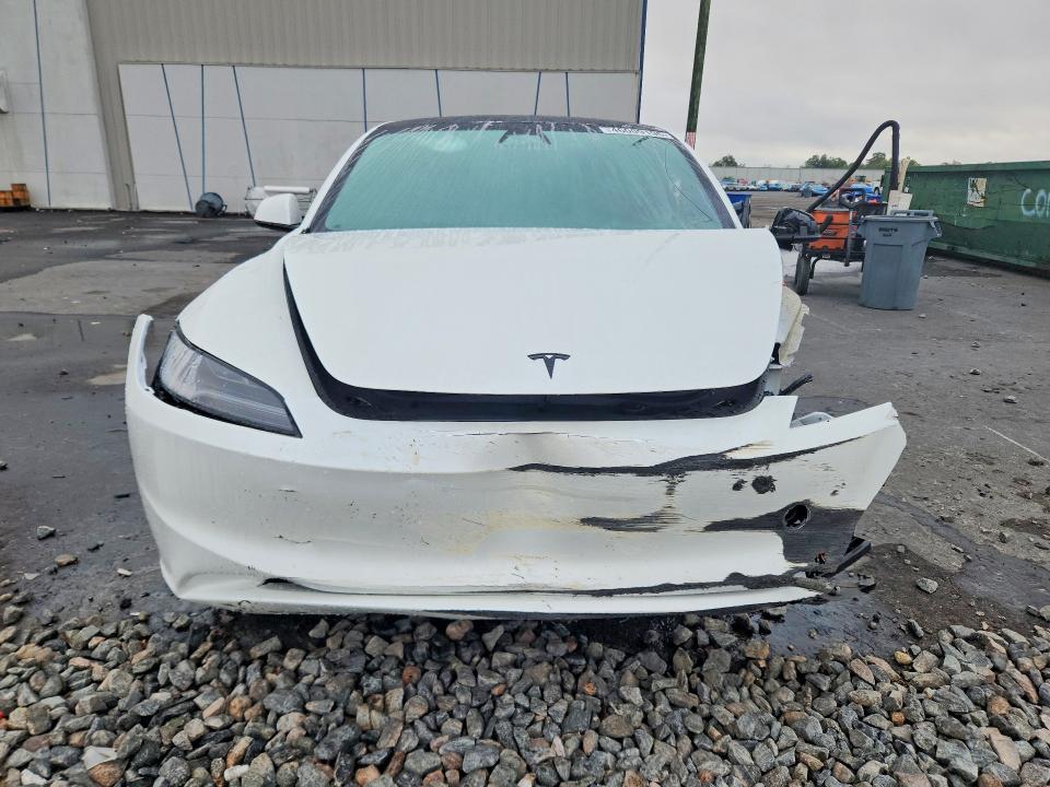 Продажа на аукционе авто 2025 Tesla Model 3, vin: 5YJ3E1EA4SF131586, номер лота: 46009196