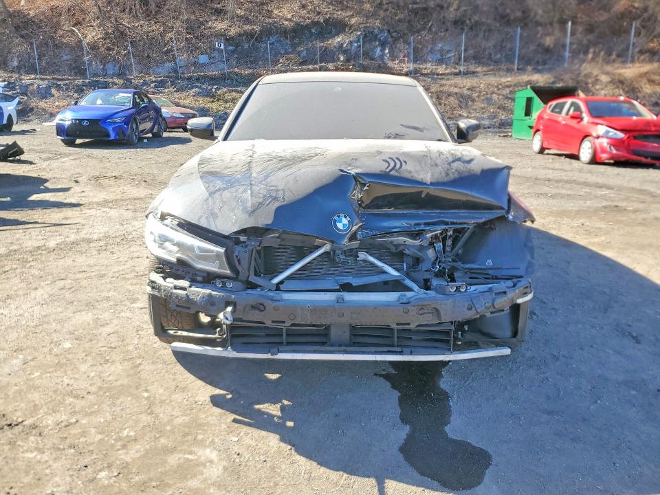 46400266 :رقم المزاد ، 3MW5R7J05M8C07401 vin ، 2021 Bmw 330xi مزاد بيع