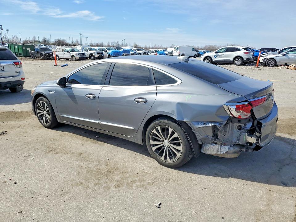 41792636 :رقم المزاد ، 1G4ZP5SSXJU108999 vin ، 2018 Buick Lacrosse مزاد بيع