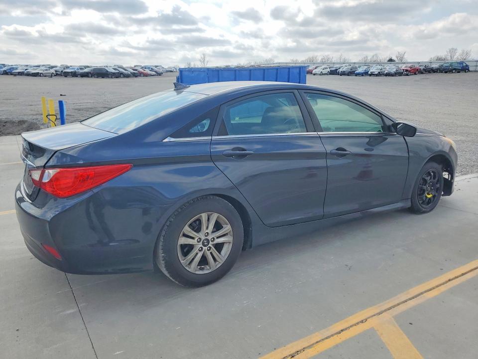2014 Hyundai Sonata მანქანა იყიდება აუქციონზე, vin: 5NPEB4AC3EH841790, აუქციონის ნომერი: 47960906