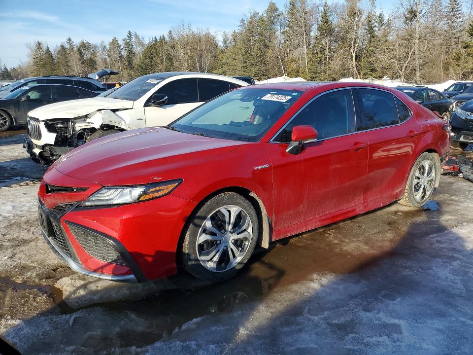 79174225 :رقم المزاد ، 4T1K31AK3MU022316 vin ، 2021 Toyota Camry Hybrid مزاد بيع