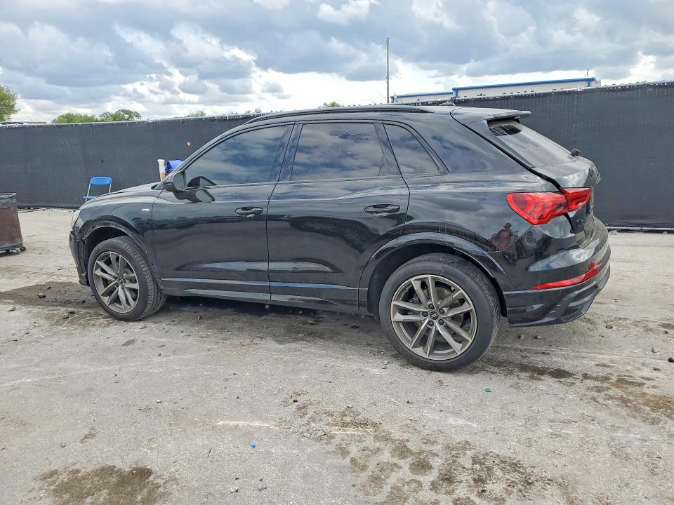 47453906 :رقم المزاد ، WA1EECF31N1128656 vin ، 2022 Audi Q3 مزاد بيع