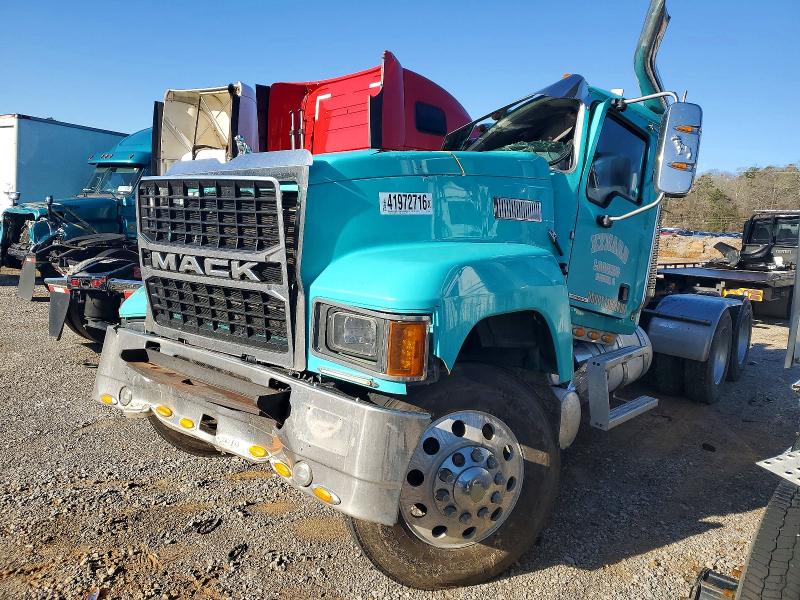 41972716 :رقم المزاد ، 1M1PN4GY5PM012098 vin ، 2023 Mack Pinnacle مزاد بيع