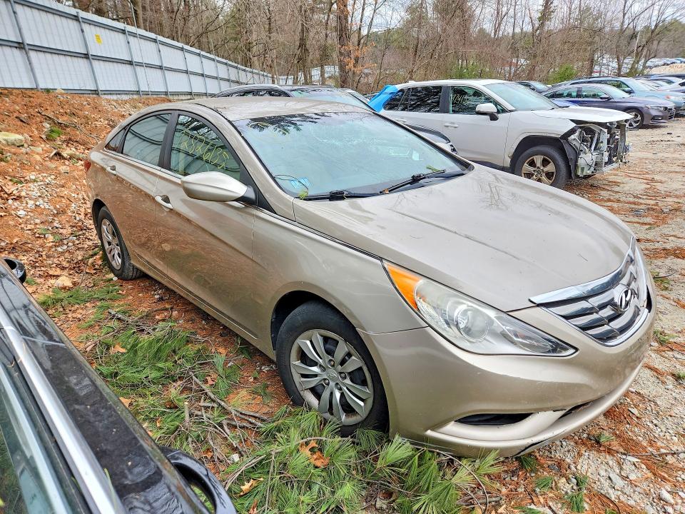 72826135 :رقم المزاد ، 5NPEB4AC7CH321511 vin ، 2012 Hyundai Sonata مزاد بيع
