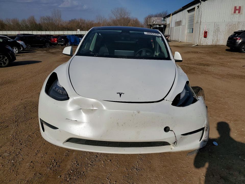 Auction sale of the 2023 Tesla Model Y, vin: 7SAYGDEE8PA119663, lot number: 48084456