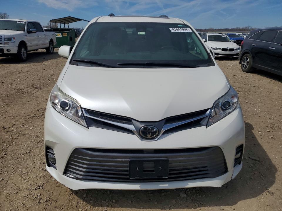 Продажа на аукционе авто 2018 Toyota Sienna, vin: 5TDDZ3DCXJS193625, номер лота: 47041996