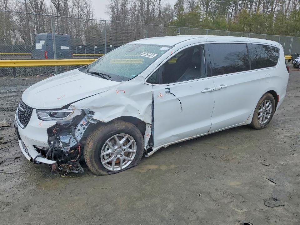 Auction sale of the 2025 Chrysler Pacifica, vin: 2C4RC1BG2SR566488, lot number: 41879026