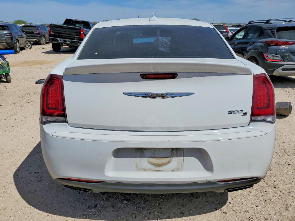 2020 Chrysler 300 მანქანა იყიდება აუქციონზე, vin: 2C3CCABT6LH141869, აუქციონის ნომერი: 46628066