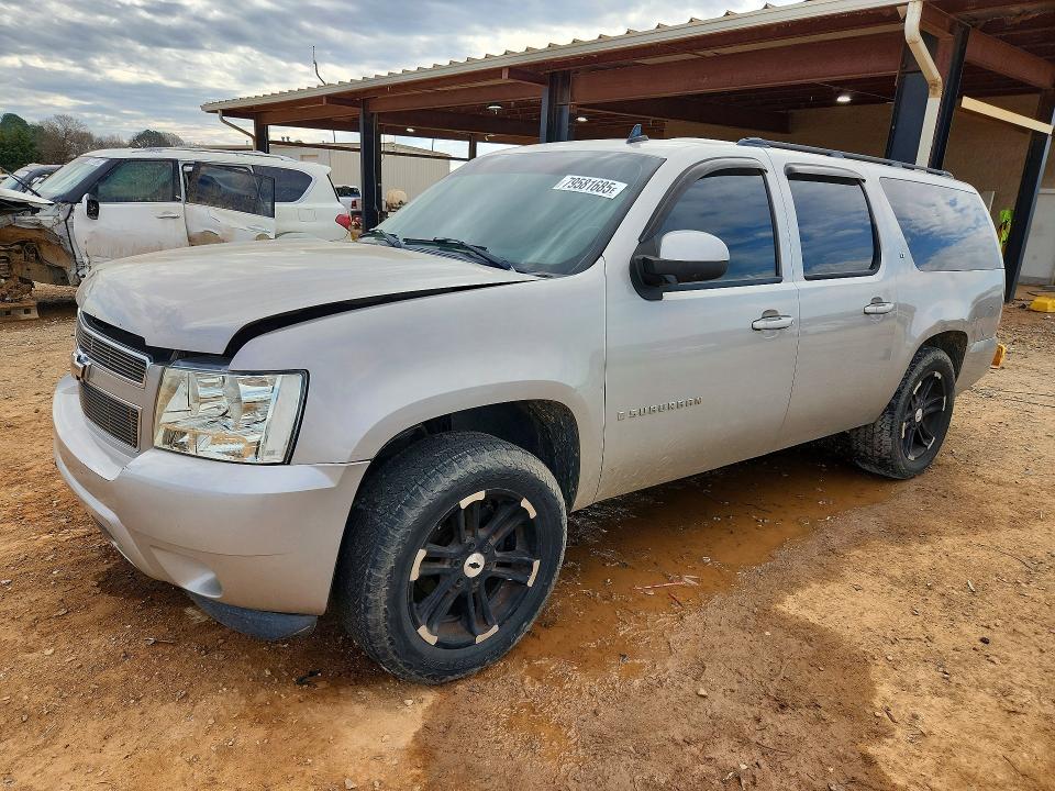 49716936 :رقم المزاد ، 3GNFC160X8G137153 vin ، 2008 Chevrolet Suburban مزاد بيع