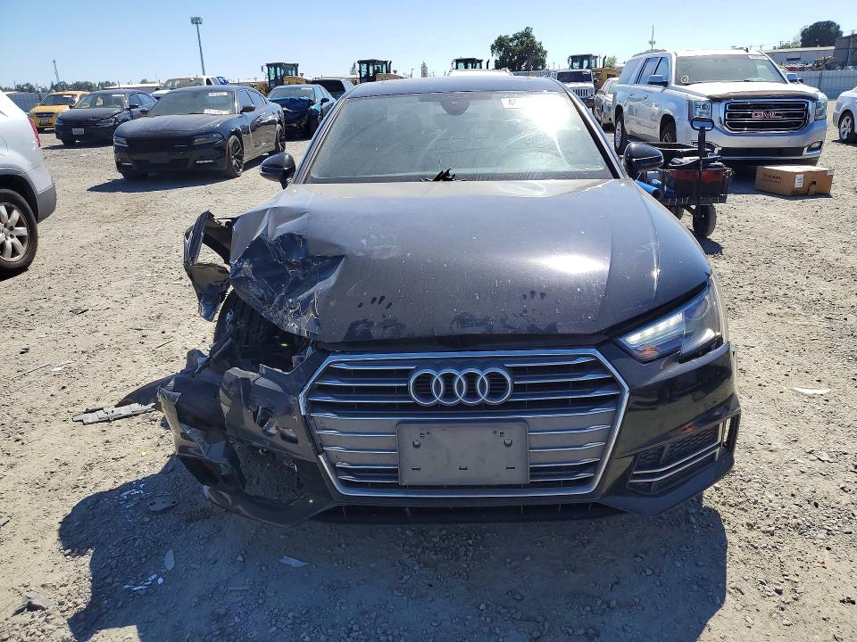 Продажа на аукционе авто 2018 Audi A4, vin: WAUKMAF42JA019641, номер лота: 46738536