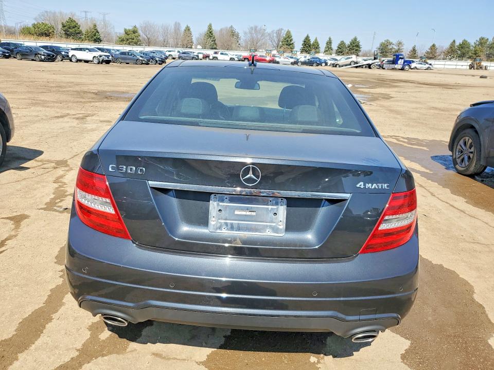 Продаж на аукціоні авто 2014 Mercedes-benz C, vin: WDDGF8AB4EA930907, номер лоту: 47736176