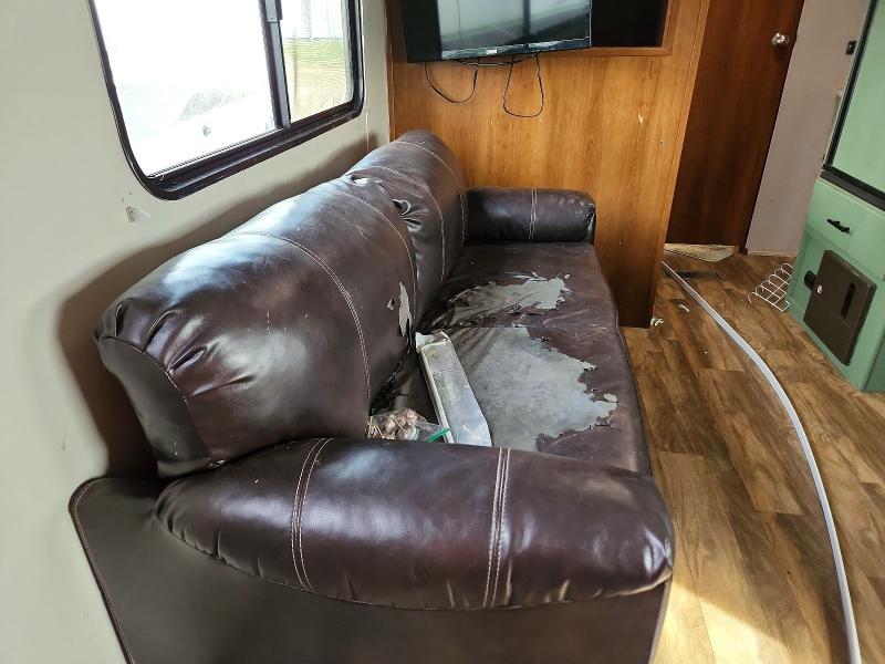 48050476 :رقم المزاد ، 5ZT2AVRB3HB912305 vin ، 2017 Avenger Recreational Vehicle (rv) مزاد بيع