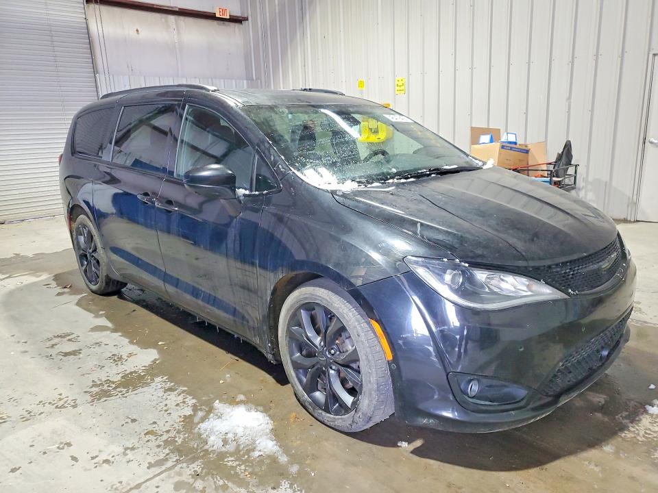 Продажа на аукционе авто 2019 Chrysler Pacifica, vin: 2C4RC1EG9KR525660, номер лота: 46419406