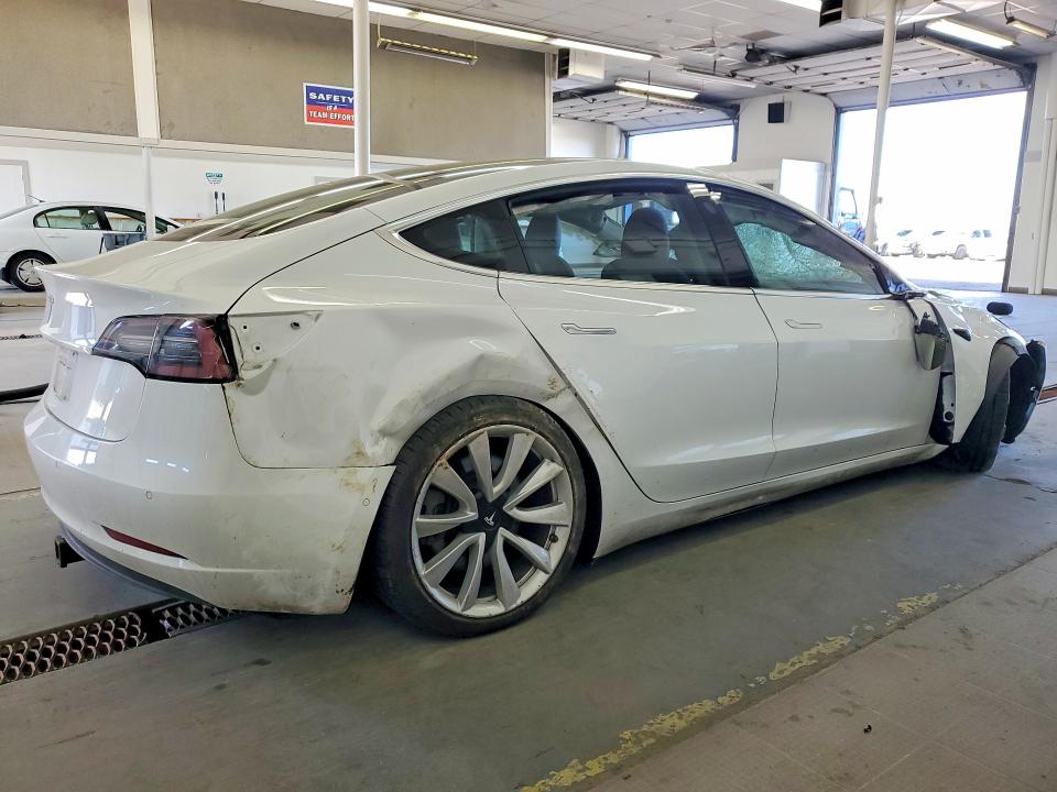 Aukcja sprzedaży 2018 Tesla Model 3, vin: 5YJ3E1EB8JF121988, numer aukcji: 47368286