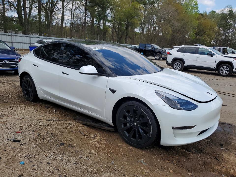 47206386 :رقم المزاد ، 5YJ3E1EB2MF879586 vin ، 2021 Tesla Model 3 مزاد بيع