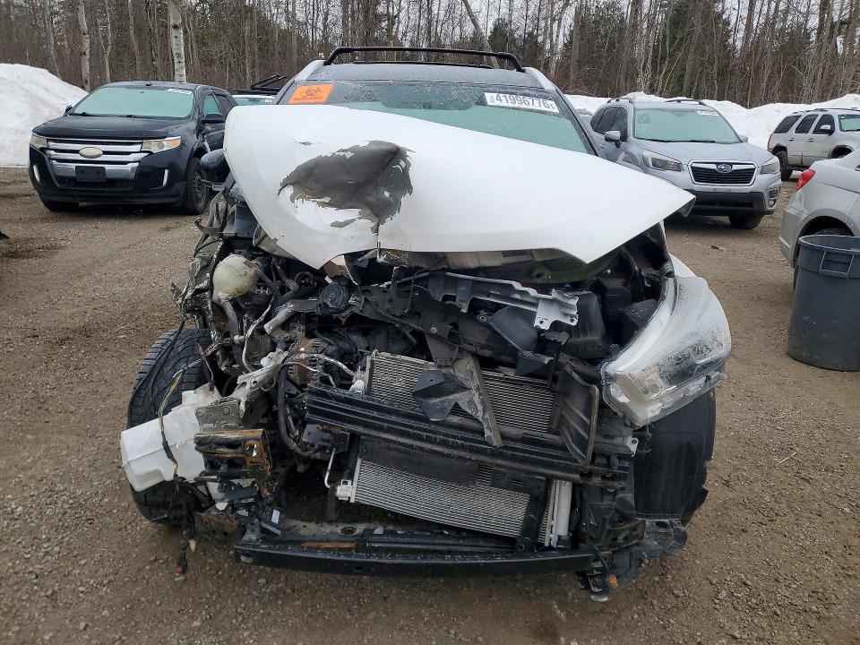 Продажа на аукционе авто 2019 Nissan Kicks, vin: 3N1CP5CUXKL543272, номер лота: 41996776