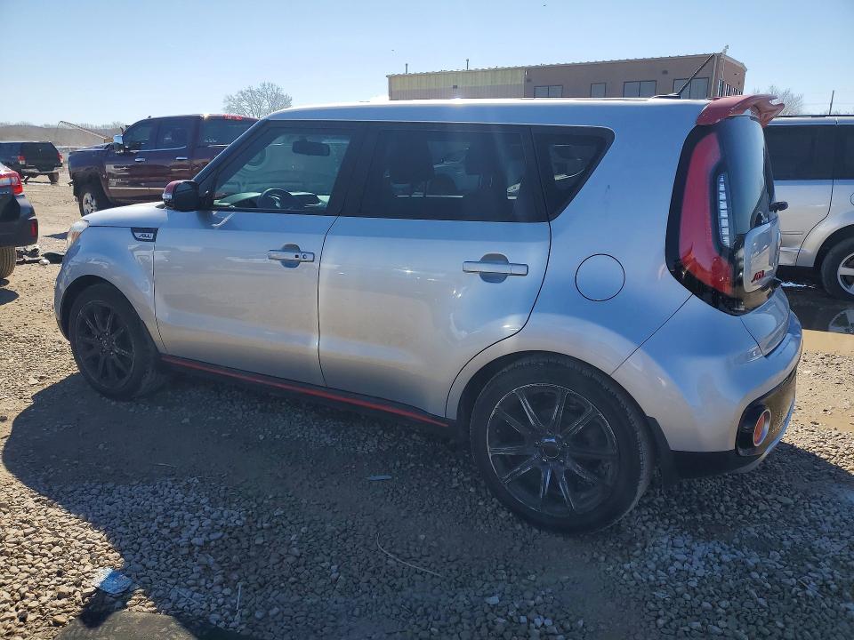 2018 Kia Soul მანქანა იყიდება აუქციონზე, vin: KNDJX3AA8J7617003, აუქციონის ნომერი: 45844696