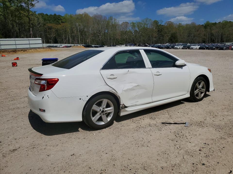 46057386 :رقم المزاد ، 4T1BF1FK4DU235355 vin ، 2013 Toyota Camry Se 4dr مزاد بيع