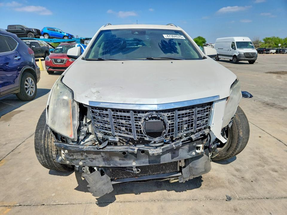 47304576 :رقم المزاد ، 3GYFNDE37GS554364 vin ، 2016 Cadillac Srx مزاد بيع