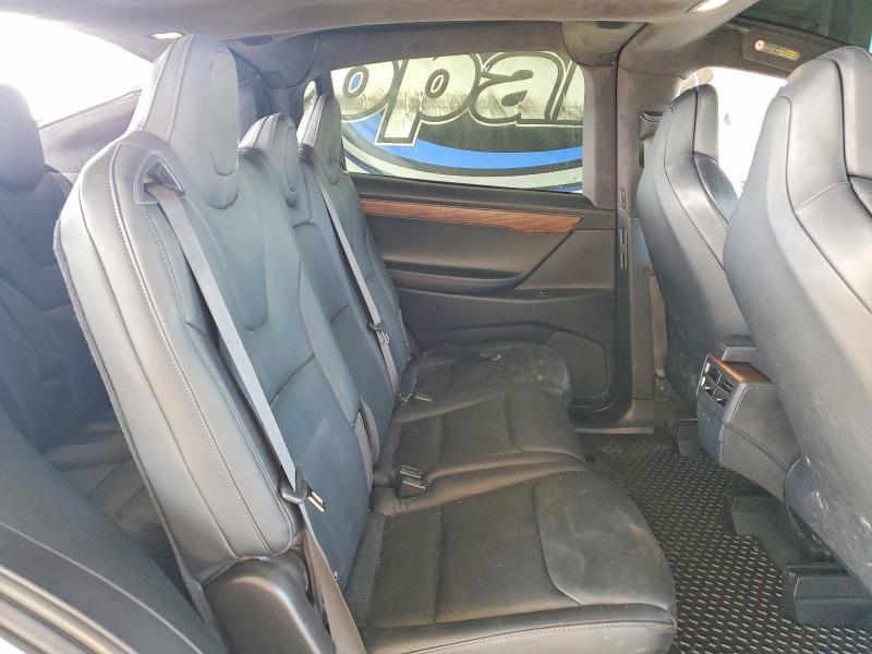 41616976 :رقم المزاد ، 5YJXCAE20KF207269 vin ، 2019 Tesla Model X مزاد بيع