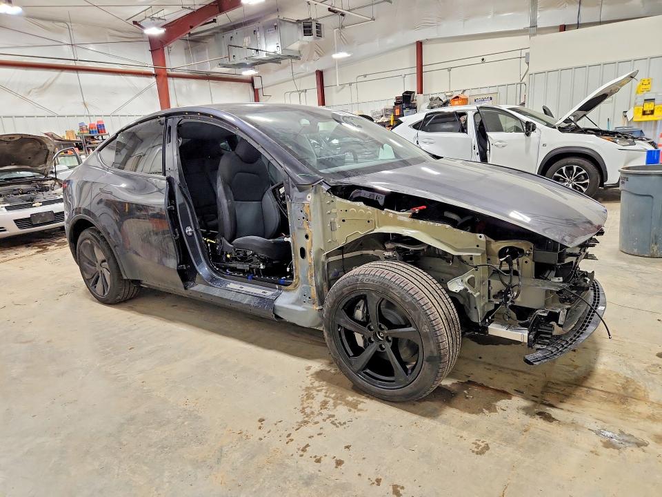 2026 Tesla Model Y მანქანა იყიდება აუქციონზე, vin: 7SAYGDEE2TA605279, აუქციონის ნომერი: 48092176