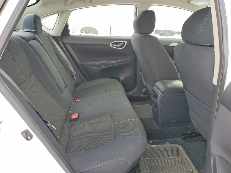 2015 Nissan Sentra მანქანა იყიდება აუქციონზე, vin: 3N1AB7AP6FL668712, აუქციონის ნომერი: 47690196