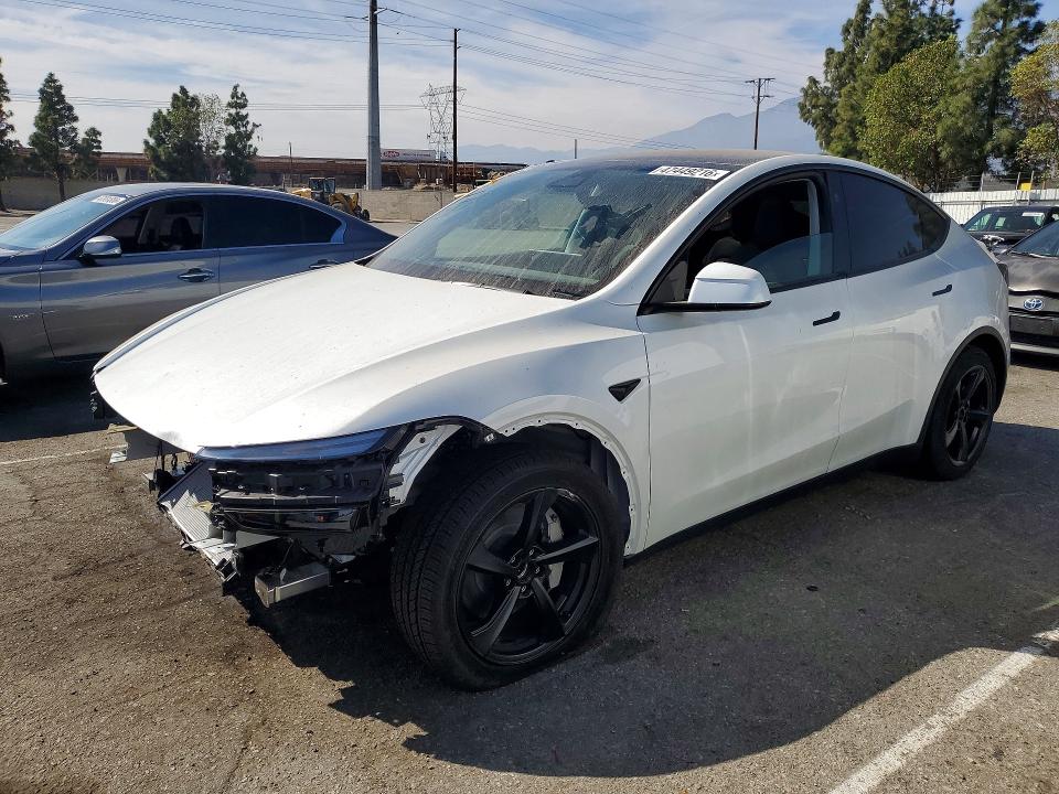 47449216 :رقم المزاد ، 7SAYGDED9TF560092 vin ، 2026 Tesla Model Y مزاد بيع