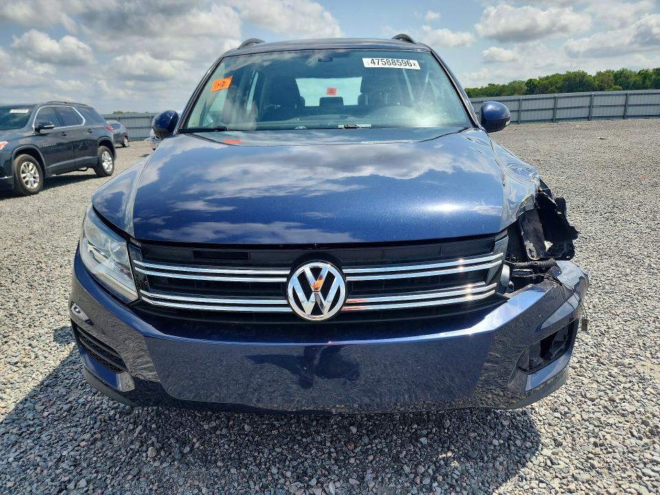 2016 Volkswagen Tiguan მანქანა იყიდება აუქციონზე, vin: WVGAV7AX5GW510891, აუქციონის ნომერი: 47588596