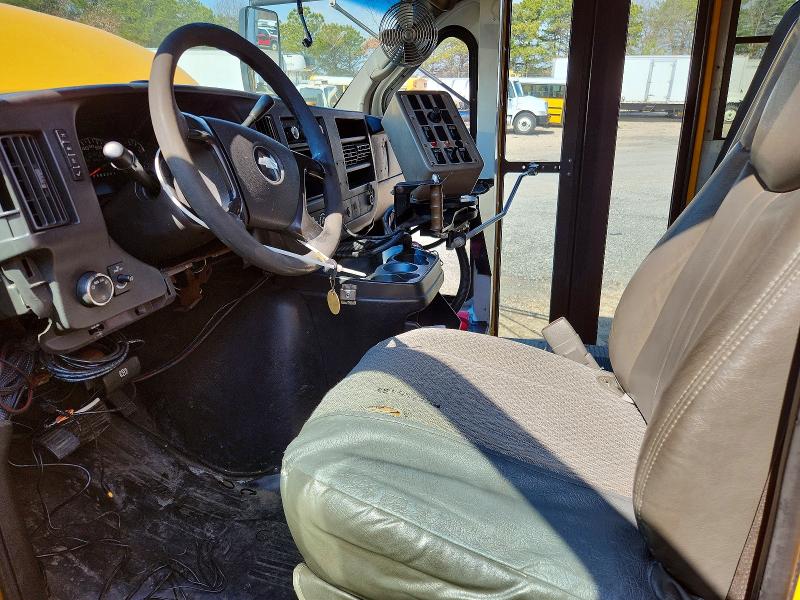 47119136 :رقم المزاد ، 1GBHG316091114840 vin ، 2009 Chev Bus مزاد بيع