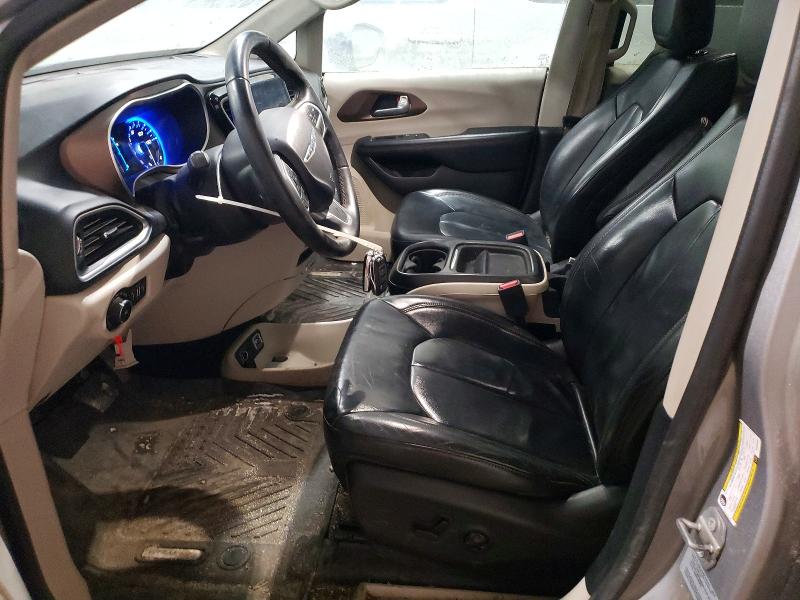 46442766 :رقم المزاد ، 2C4RC1BG6HR668689 vin ، 2017 Chrysler Pacifica مزاد بيع