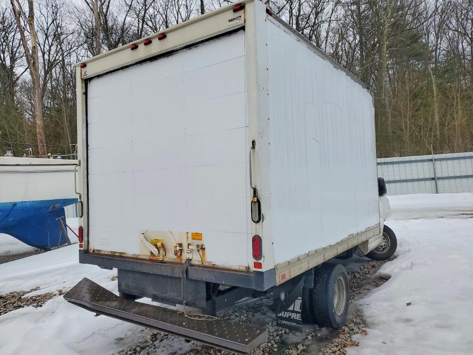 41637436 :رقم المزاد ، 1GB3G2CGXF1265660 vin ، 2015 Chevrolet Express G3500 مزاد بيع