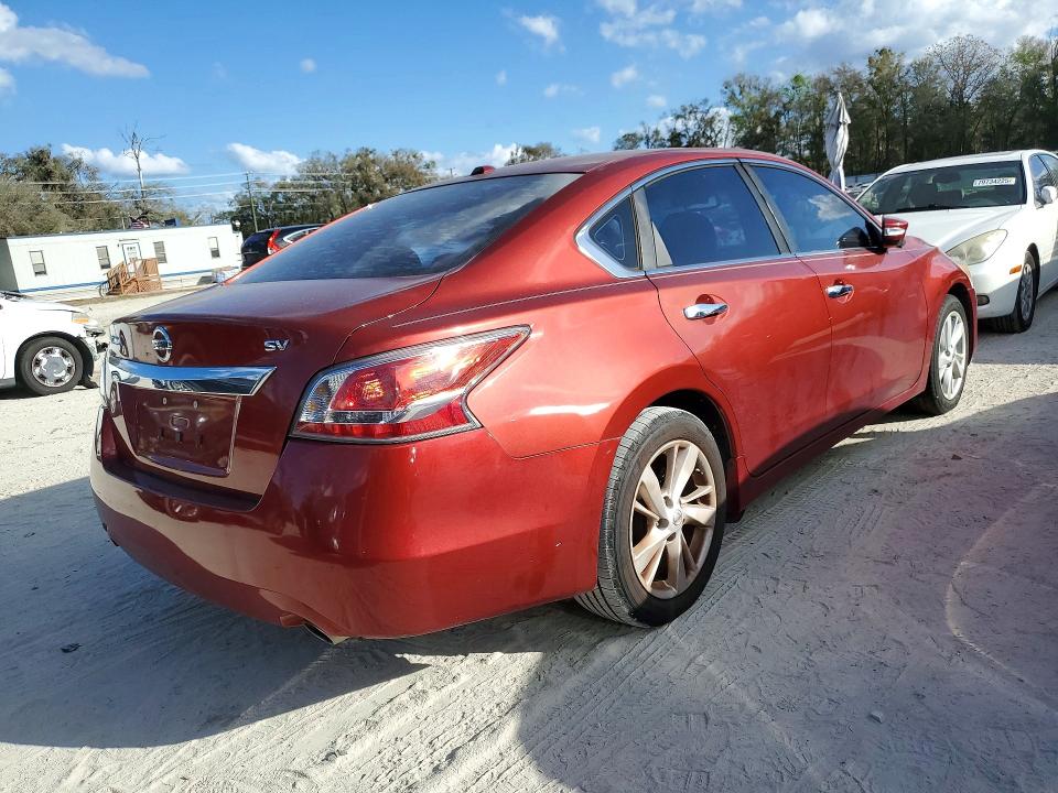 2015 Nissan Altima მანქანა იყიდება აუქციონზე, vin: 1N4AL3AP9FC592407, აუქციონის ნომერი: 79681325