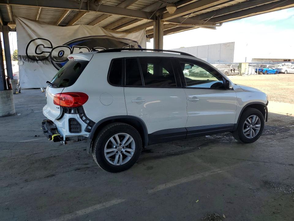 Продаж на аукціоні авто 2017 Volkswagen Tiguan, vin: WVGAV7AX1HK001938, номер лоту: 46325216