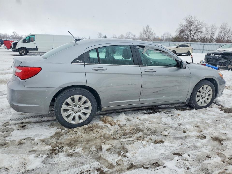 41840626 :رقم المزاد ، 1C3CCBAB1EN232122 vin ، 2014 Chrysler 200 مزاد بيع