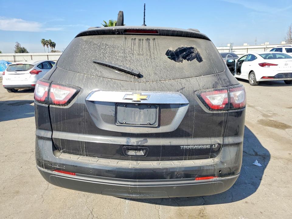 45521436 :رقم المزاد ، 1GNKRHKD4FJ124134 vin ، 2015 Chevrolet Traverse مزاد بيع