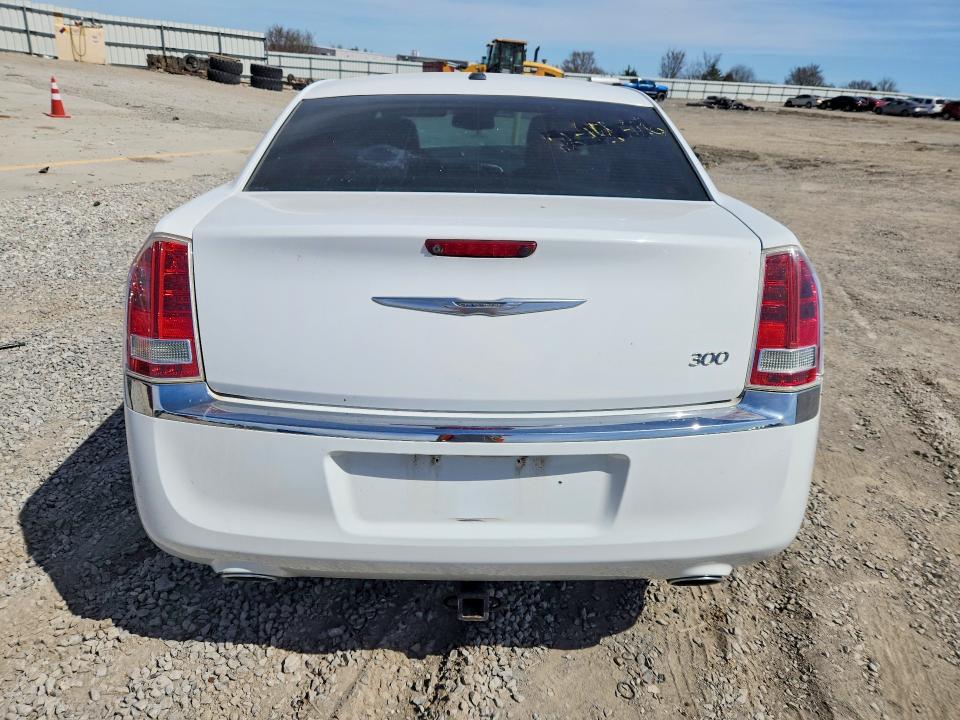 2012 Chrysler 300 მანქანა იყიდება აუქციონზე, vin: 2C3CCACG1CH242335, აუქციონის ნომერი: 47437126