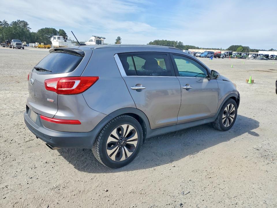 47267476 :رقم المزاد ، KNDPC3A60C7172521 vin ، 2012 Kia Uk مزاد بيع