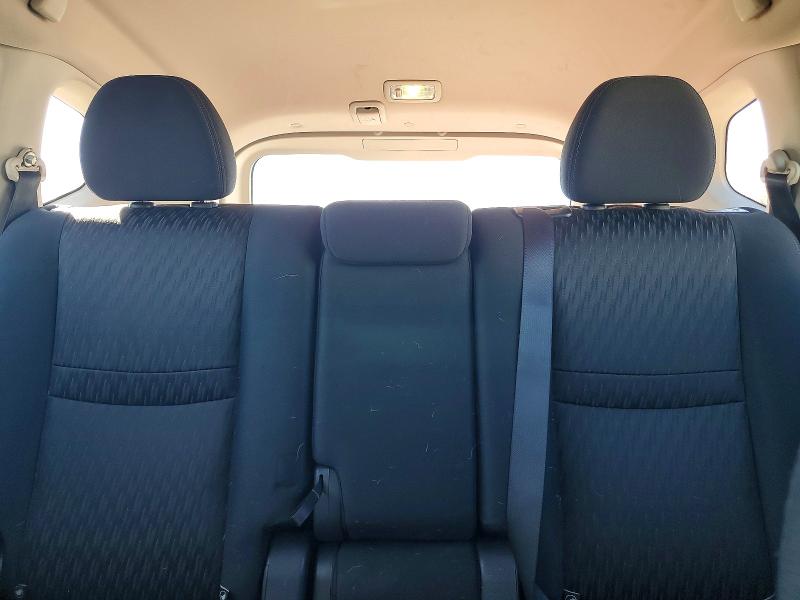 79685665 :رقم المزاد ، KNMAT2MV5HP615630 vin ، 2017 Nissan Rogue مزاد بيع