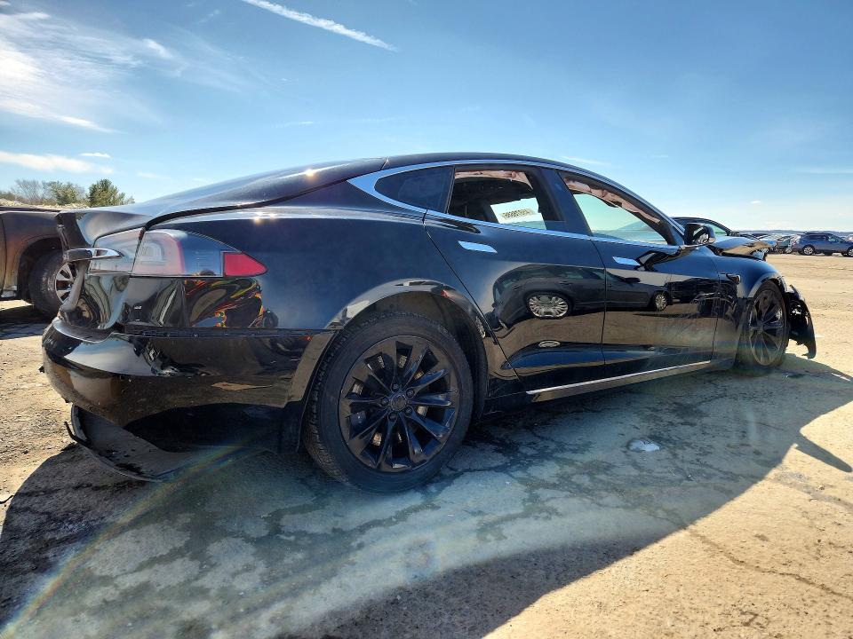 Продаж на аукціоні авто 2017 Tesla Model S, vin: 5YJSA1E2XHF190831, номер лоту: 45878686