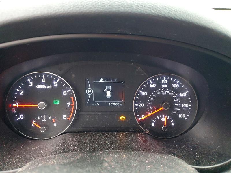 79593025 :رقم المزاد ، KNDPMCAC2H7167623 vin ، 2017 Kia Sportage مزاد بيع