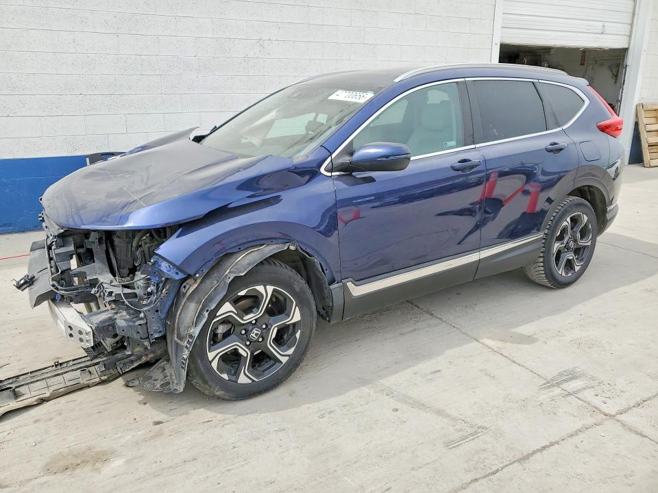 47700656 :رقم المزاد ، 2HKRW2H93JH687645 vin ، 2018 Honda Cr-v مزاد بيع