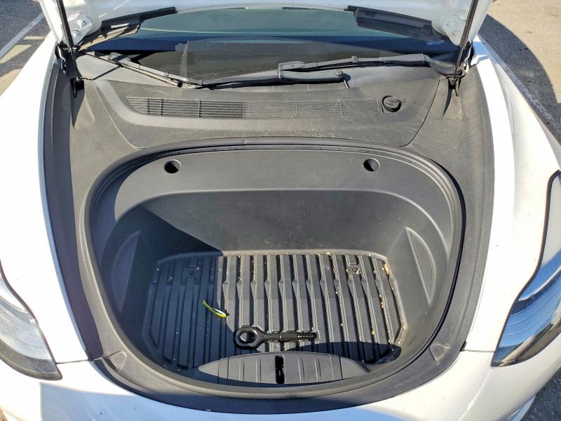 45861636 :رقم المزاد ، 5YJ3E1EA2NF245896 vin ، 2022 Tesla Model 3 مزاد بيع