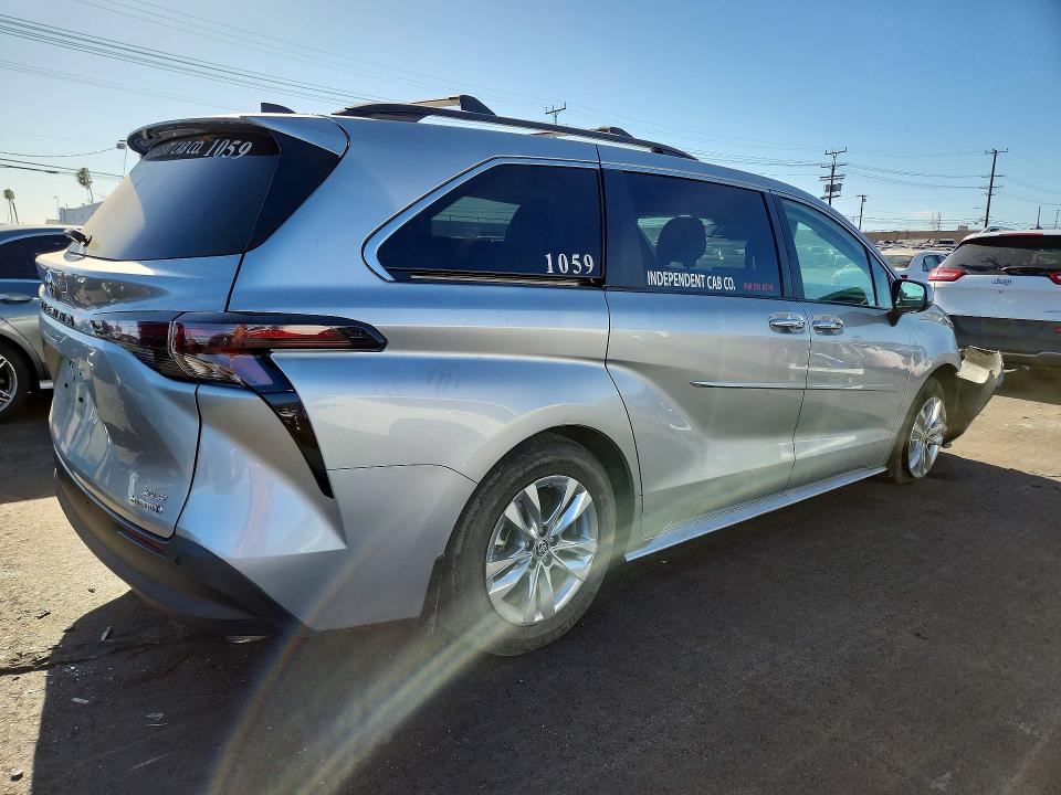 41775546 :رقم المزاد ، 5TDJRKEC4PS137314 vin ، 2023 Toyota Sienna مزاد بيع