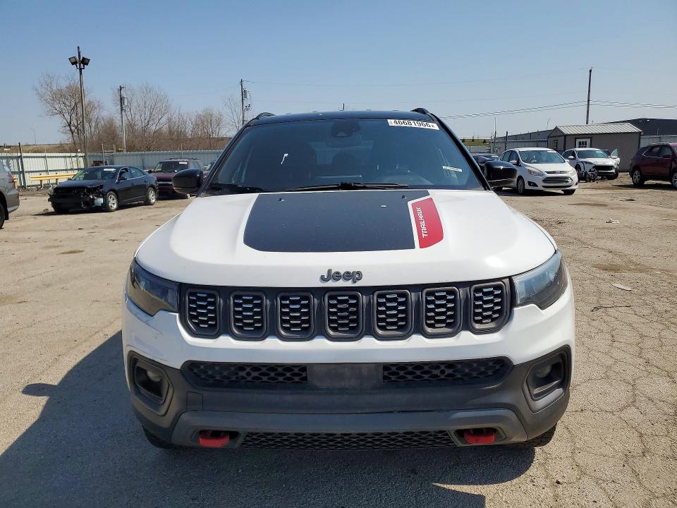 2025 Jeep Compass მანქანა იყიდება აუქციონზე, vin: 3C4NJDDN6ST525702, აუქციონის ნომერი: 46681966