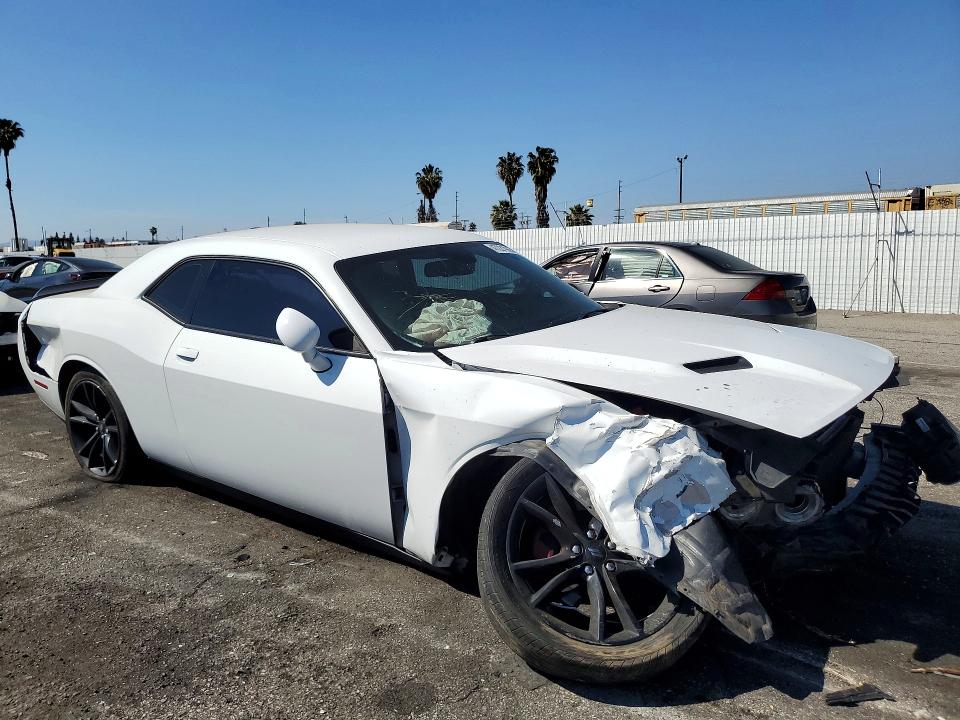 47221966 :رقم المزاد ، 2C3CDZAGXJH153214 vin ، 2018 Dodge Challenger مزاد بيع