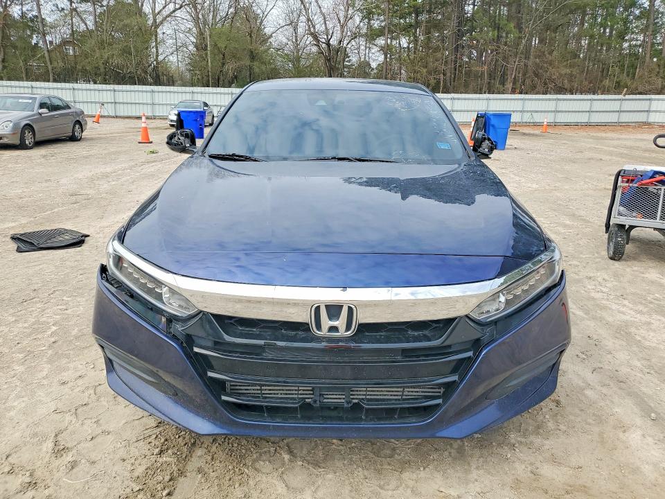 2019 Honda Accord მანქანა იყიდება აუქციონზე, vin: 1HGCV1F11KA080380, აუქციონის ნომერი: 79562225